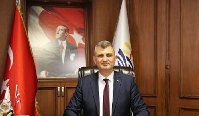 Gölcük Belediye Başkanı Ali Yıldırım Sezer 19 Mayıs, tam bağımsız devlet kurma kararının ilk adımıdır