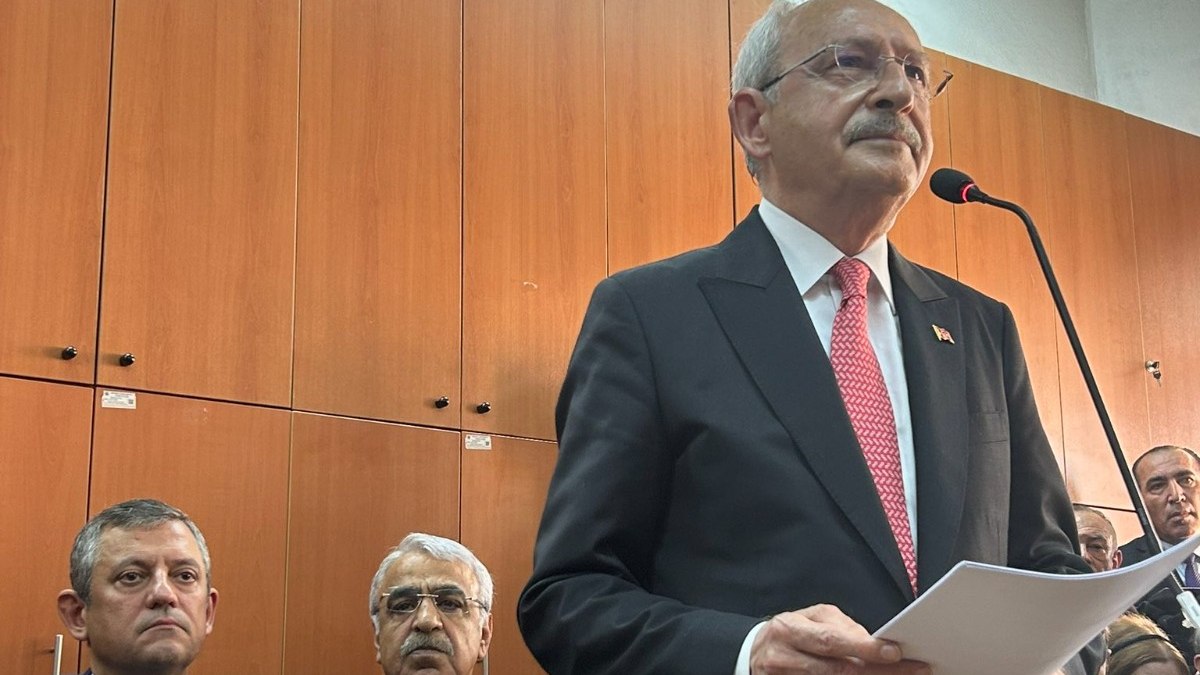 Kemal Kılıçdaroğlu’na siyasi yasak davası: Özgür Özel ve Mansur Yavaş duruşmaya katıldı