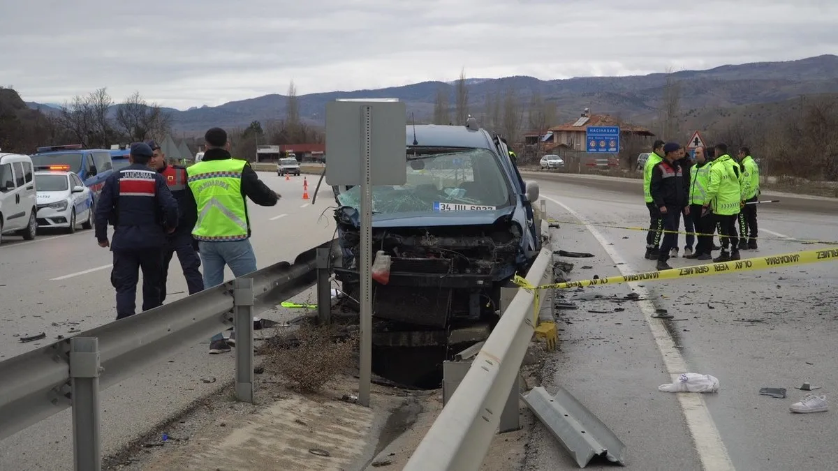 Çorum’da zincirleme kaza: 2 ölü, 5 yaralı