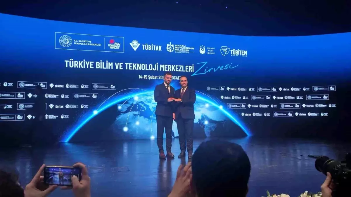 Kayseri Bilim Merkezi, TÜBİTEM 2025’te ‘Uzun Soluklu Emek’ Ödülü Aldı