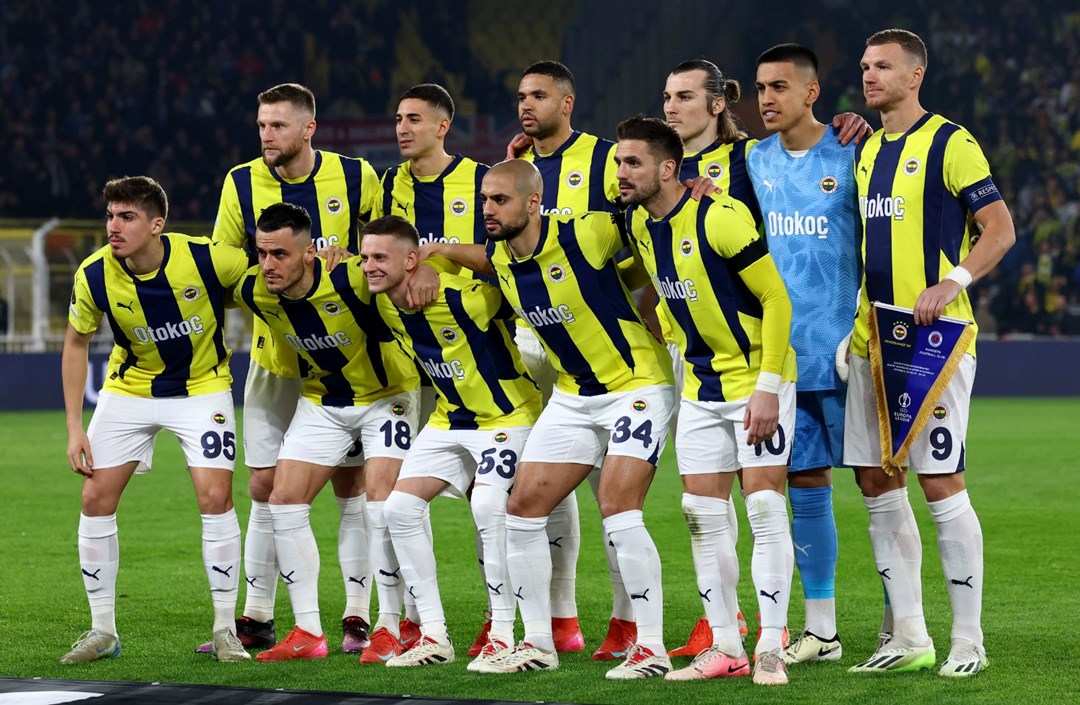 FenerbahÃ§e – Rangers maÃ§Ä±nda sakatlÄ±k Åoku: ÃaÄlar SÃ¶yÃ¼ncÃ¼ ilk yarÄ±yÄ± tamamlayamadÄ±